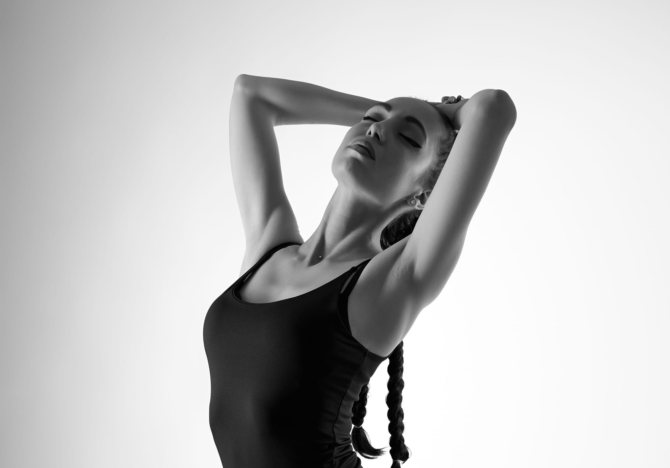 Skin & Ink II - Black & White - Studio photography - Female model - Tattoos - Switzerland - Basel - Photography - Lomobox
